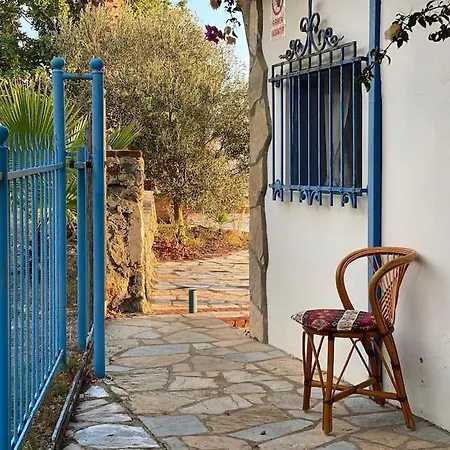 Prázdninový dům Seafront Isolated Unique House Alanya
