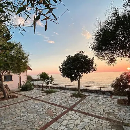 Seafront Isolated Unique House * אלאניה