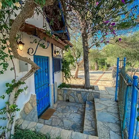 Holiday home Seafront Isolated Unique House