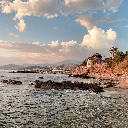度假居 Seafront Isolated Unique House 阿拉尼亚